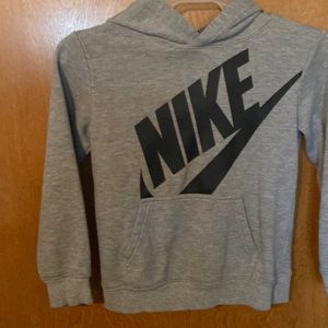 Nike pullover